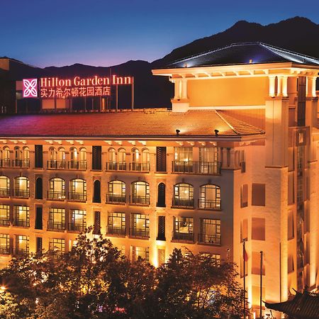 Hilton Garden Inn Lijiang Lijiang  Exteriör bild