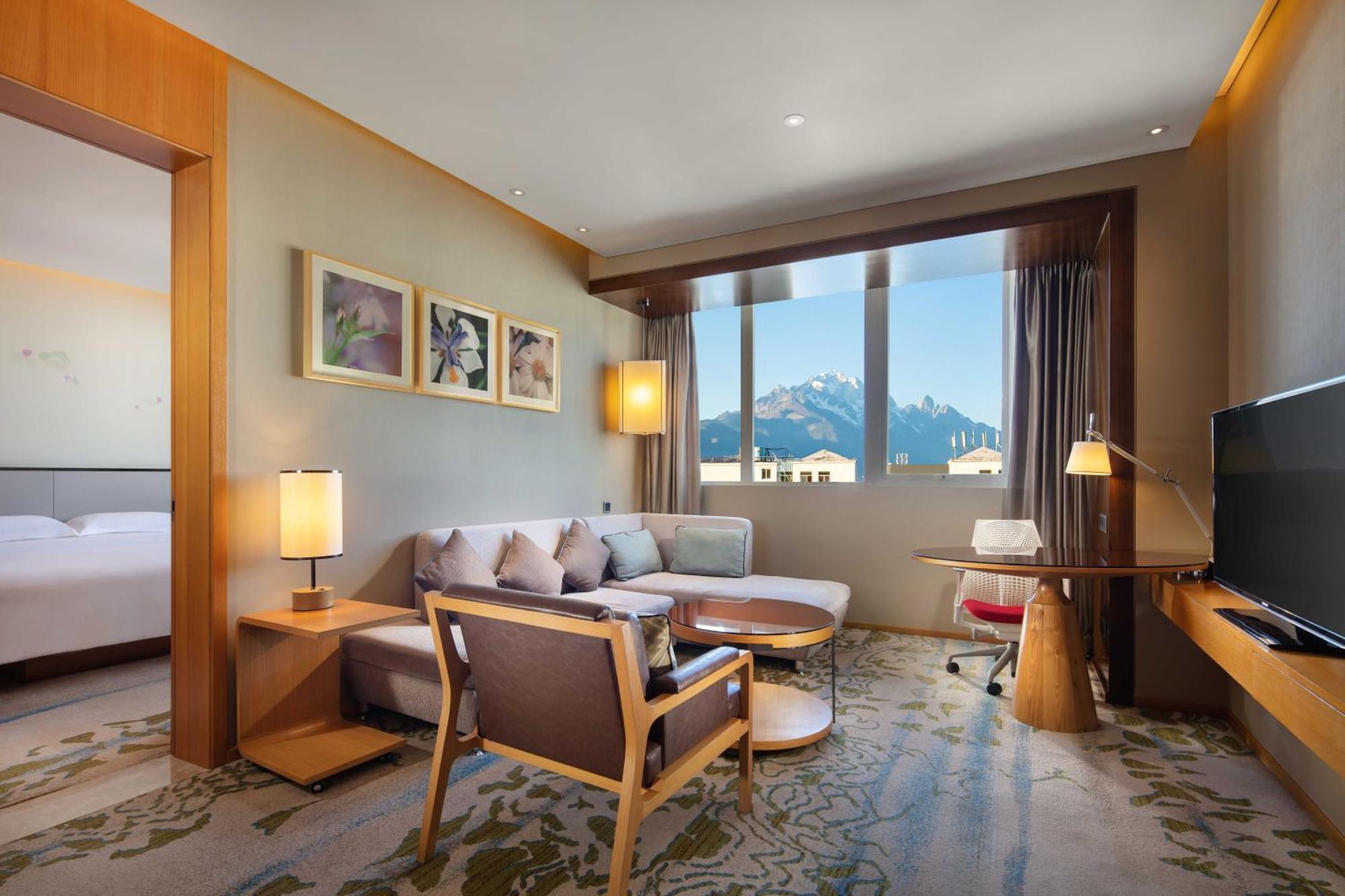 Hilton Garden Inn Lijiang Lijiang  Exteriör bild